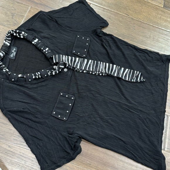 Shin Long Short Sleeve with Neck Tie Up - Picture 7 of 12